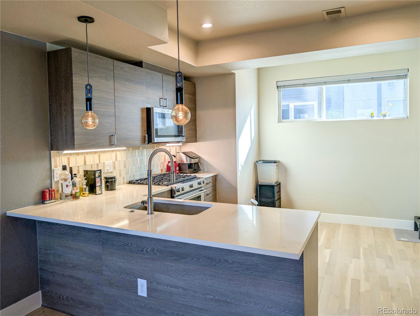 MLS Image #14 for 1583  grove street 5,denver, Colorado
