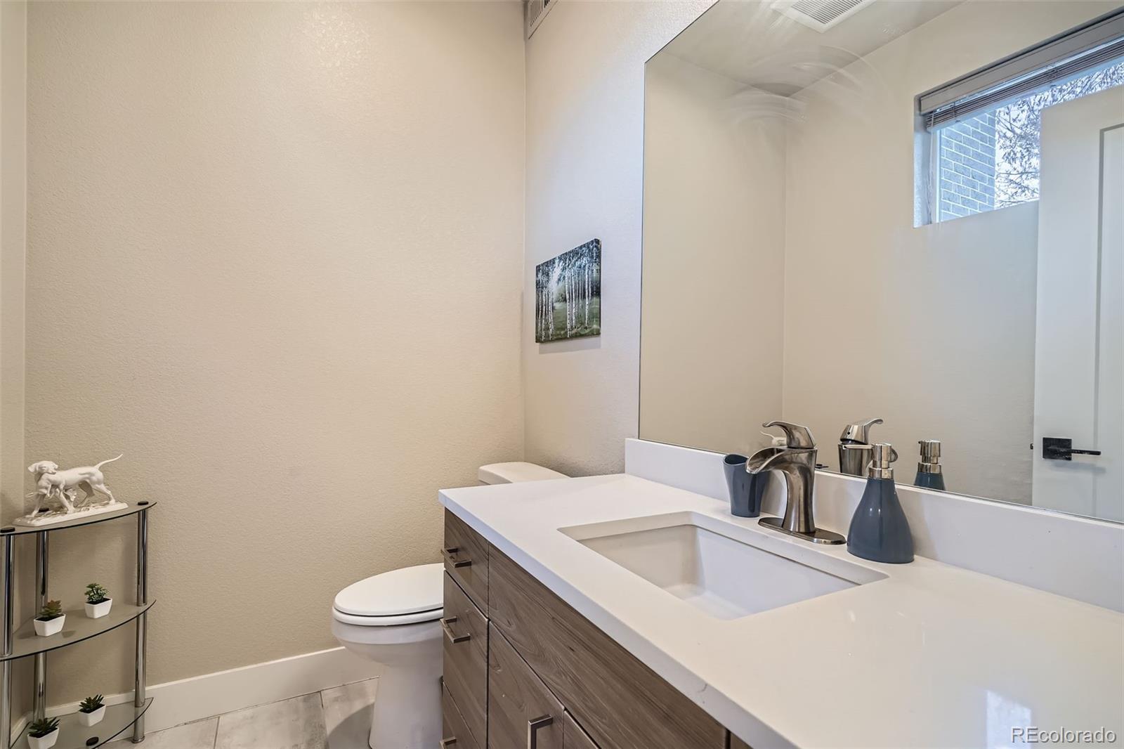 MLS Image #5 for 1583  grove street 5,denver, Colorado