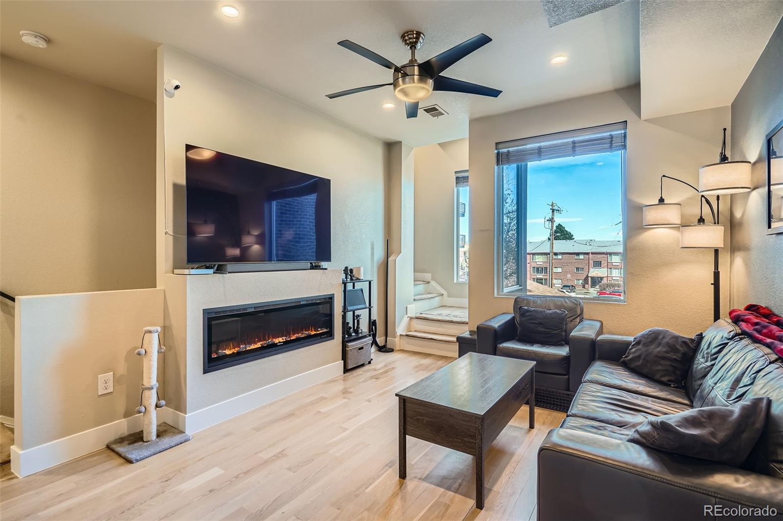 MLS Image #6 for 1583  grove street 5,denver, Colorado