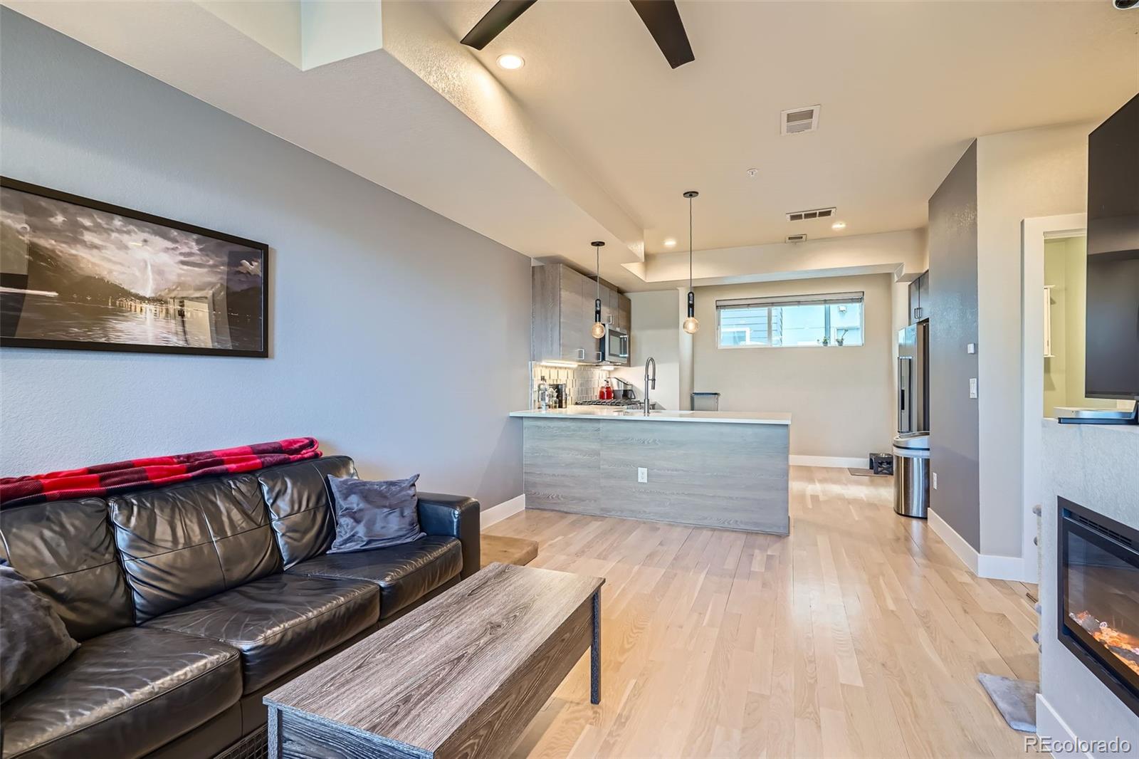 MLS Image #7 for 1583  grove street 5,denver, Colorado