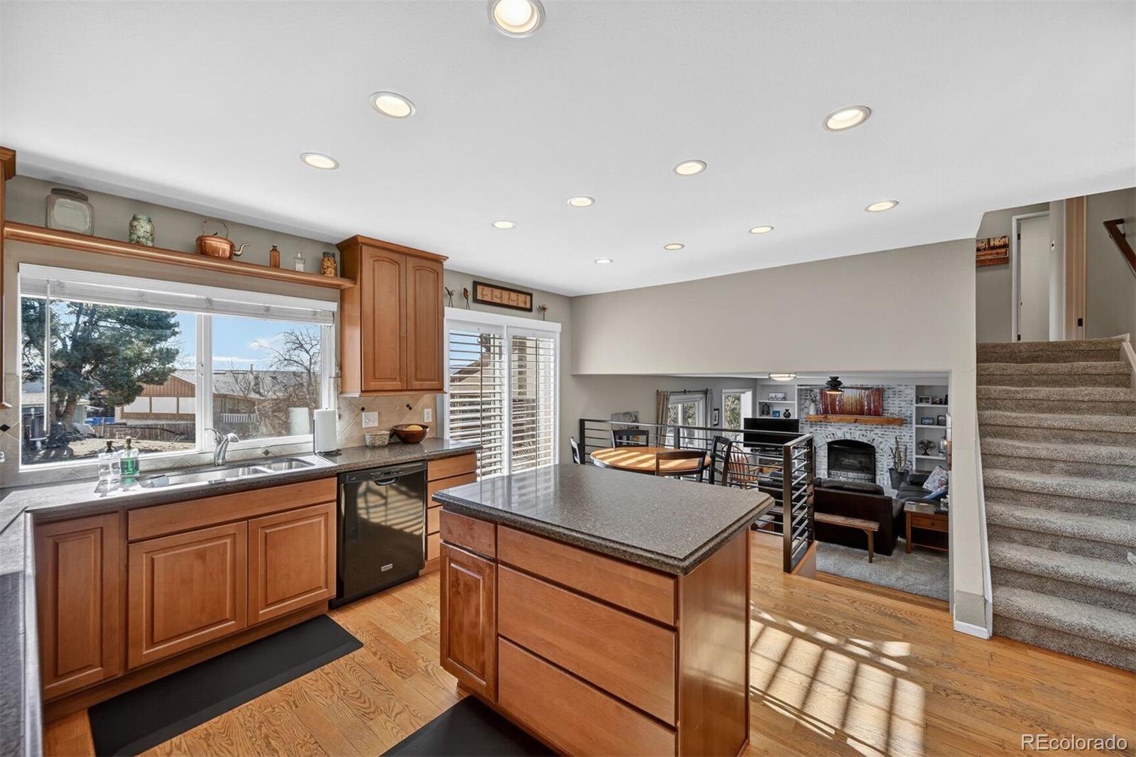 MLS Image #8 for 12422 w louisiana avenue,lakewood, Colorado