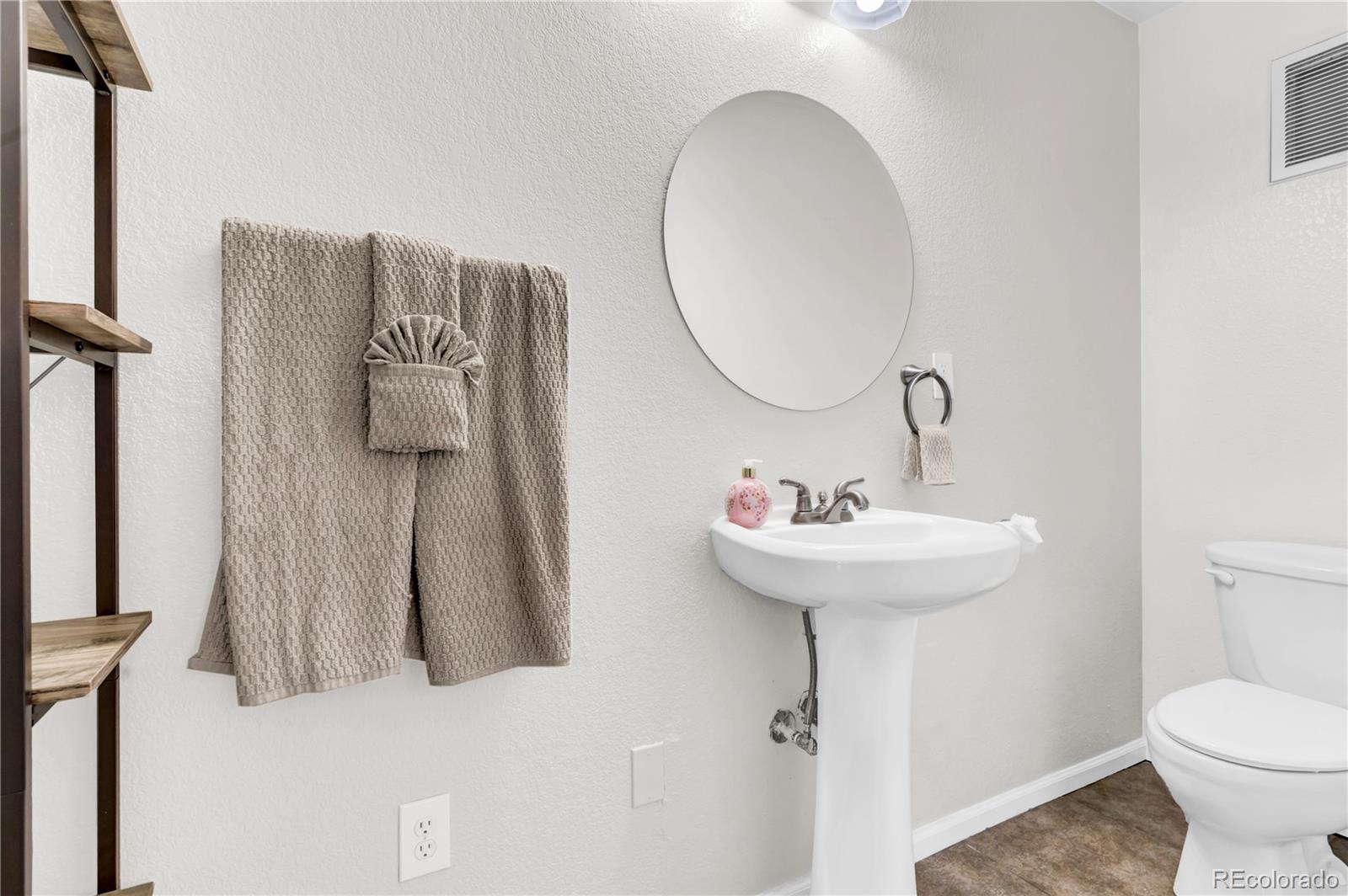 MLS Image #11 for 10115  forest court,thornton, Colorado