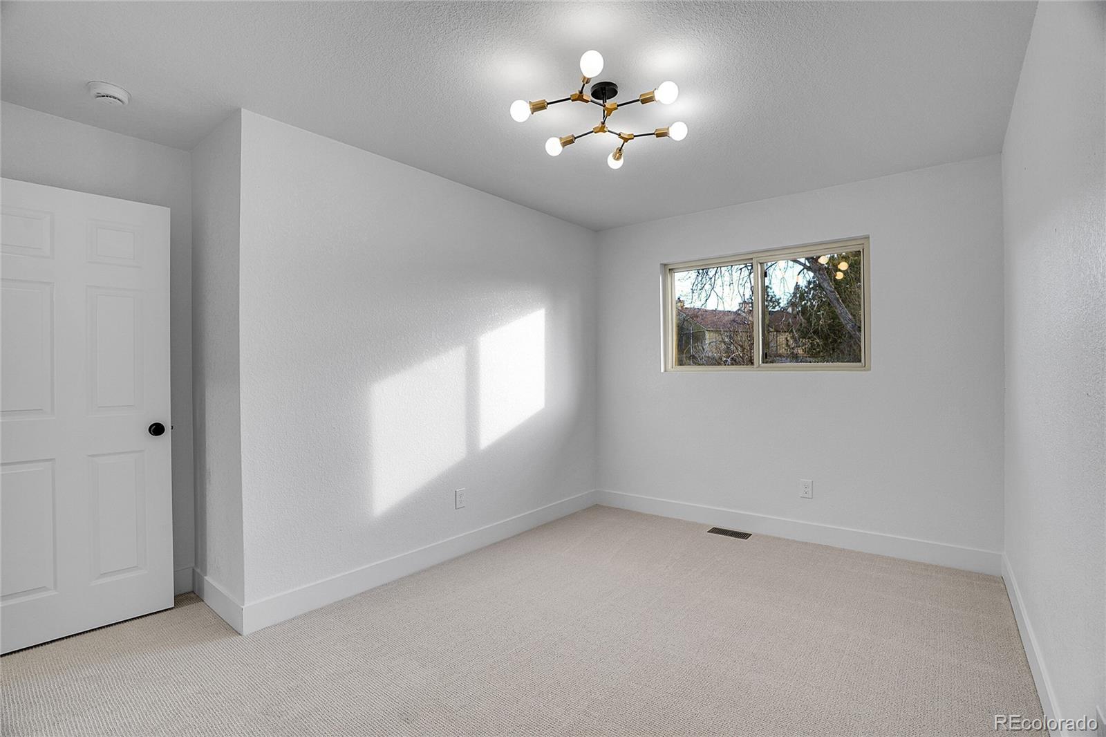 MLS Image #10 for 11802 e kentucky avenue,aurora, Colorado