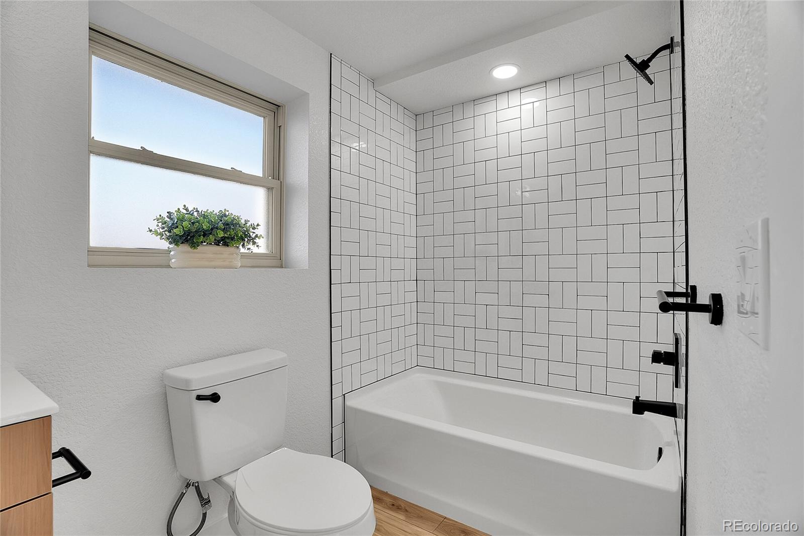 MLS Image #15 for 11802 e kentucky avenue,aurora, Colorado