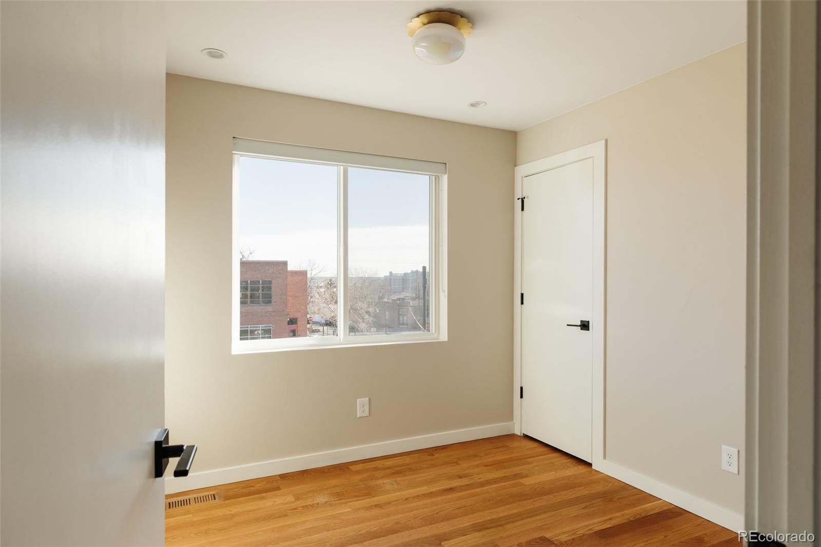 MLS Image #29 for 1735 w 34th avenue,denver, Colorado