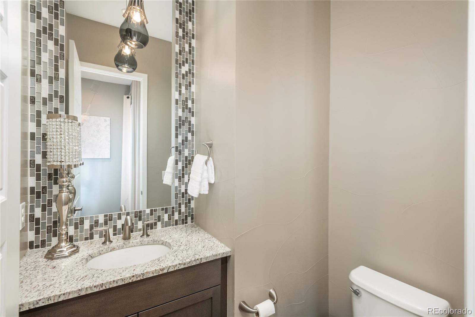 MLS Image #14 for 8802 e 53rd avenue,denver, Colorado
