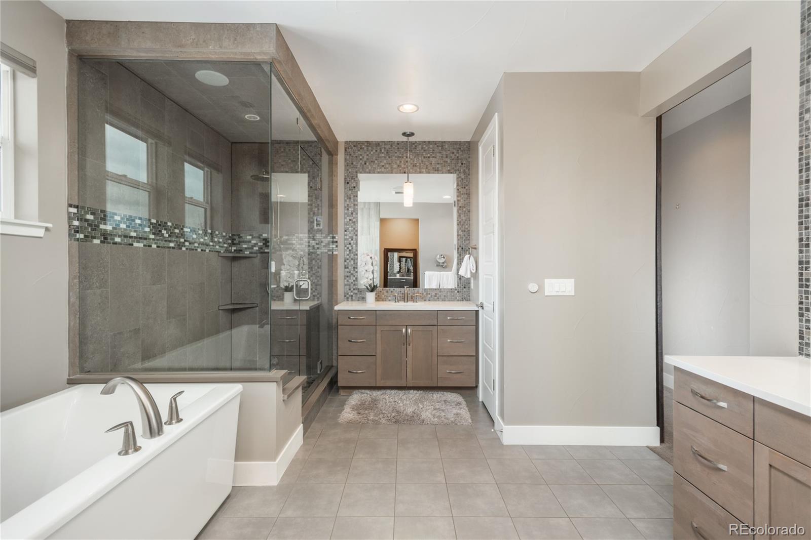 MLS Image #25 for 8802 e 53rd avenue,denver, Colorado