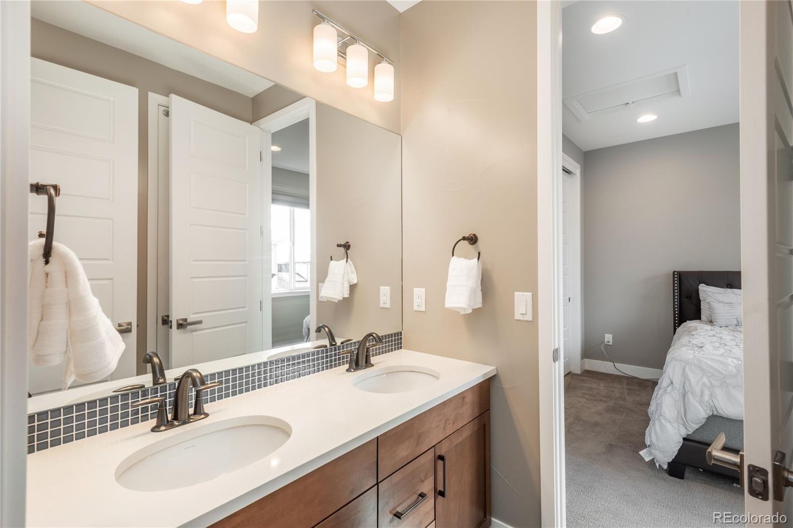 MLS Image #29 for 8802 e 53rd avenue,denver, Colorado