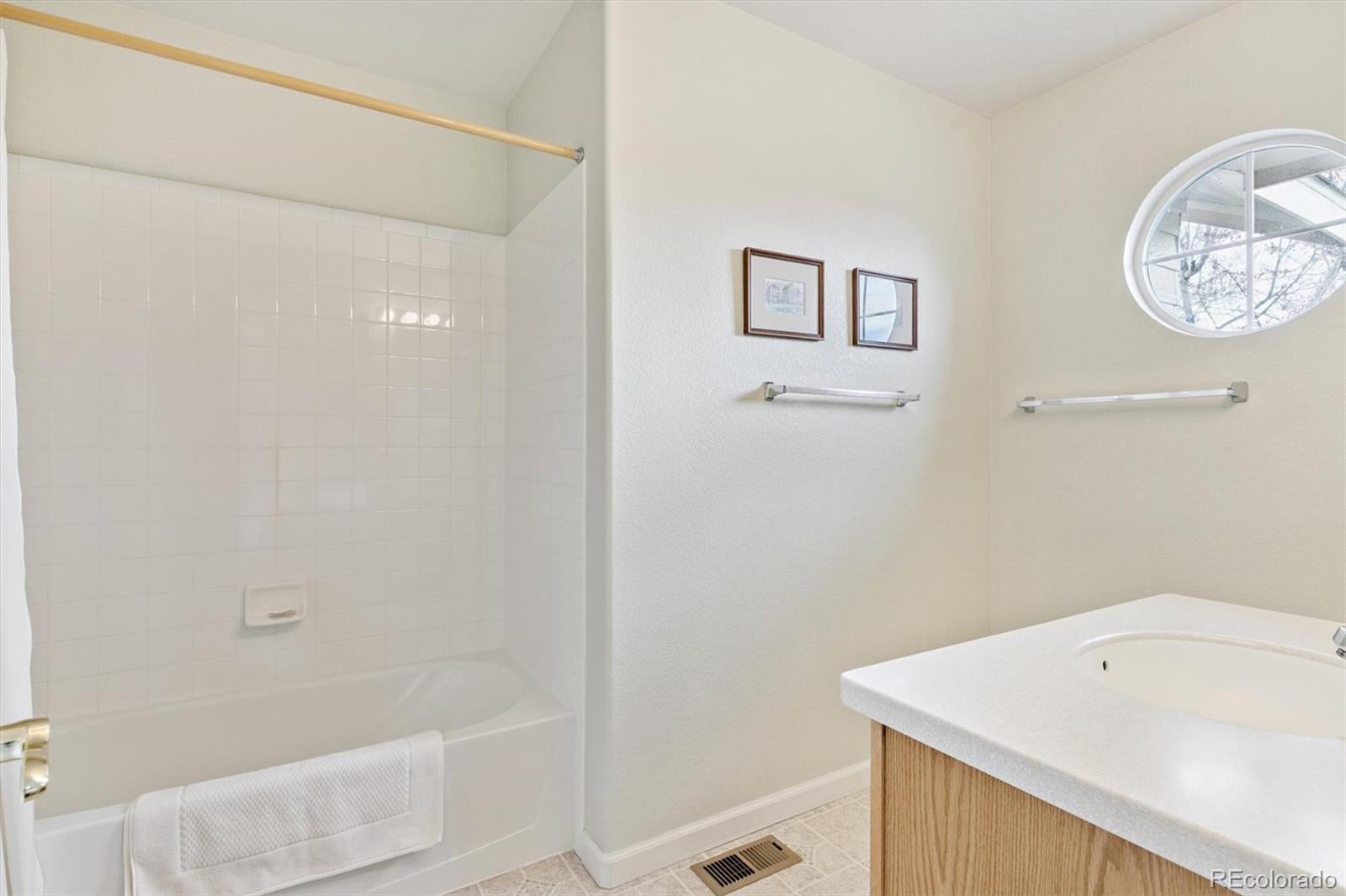 MLS Image #28 for 2582 s troy court,aurora, Colorado