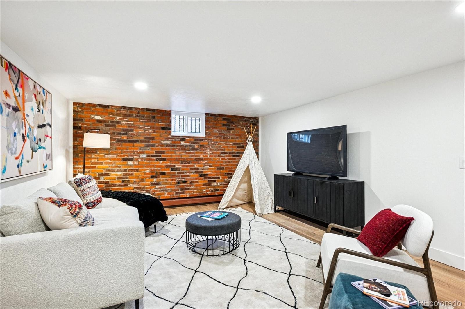 MLS Image #42 for 3926 s magnolia way,denver, Colorado