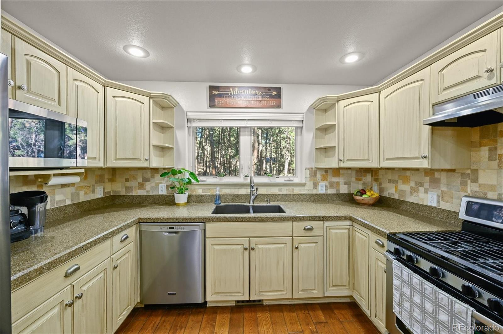 MLS Image #3 for 220  cobblestone way,monument, Colorado
