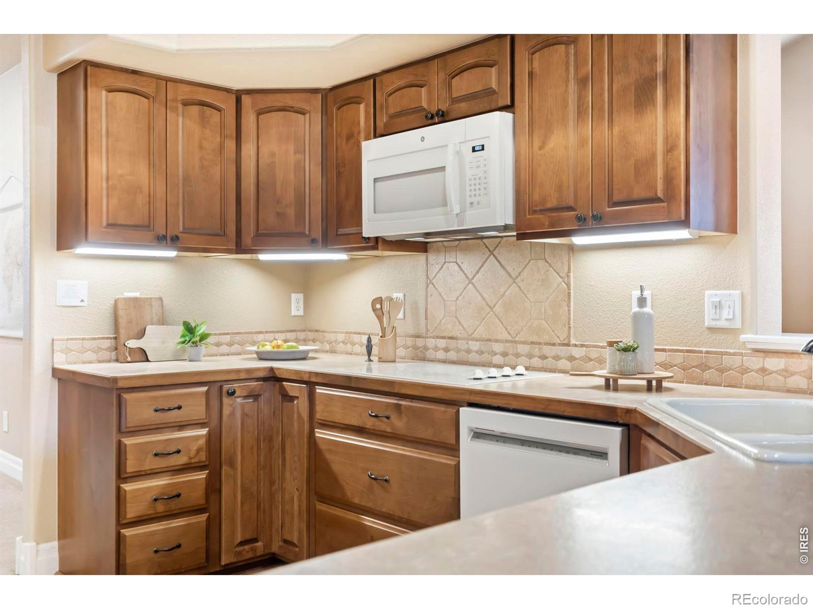 MLS Image #6 for 975  norway maple drive,loveland, Colorado