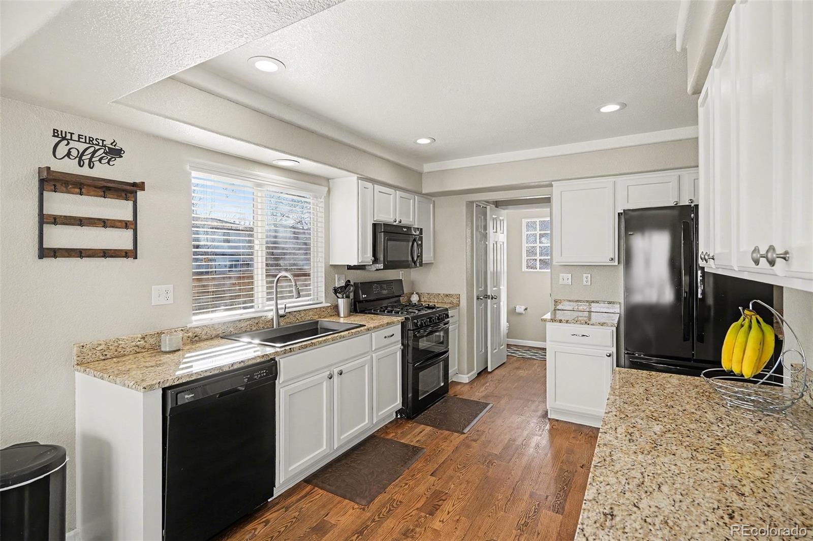MLS Image #11 for 4764  waldenwood drive,highlands ranch, Colorado