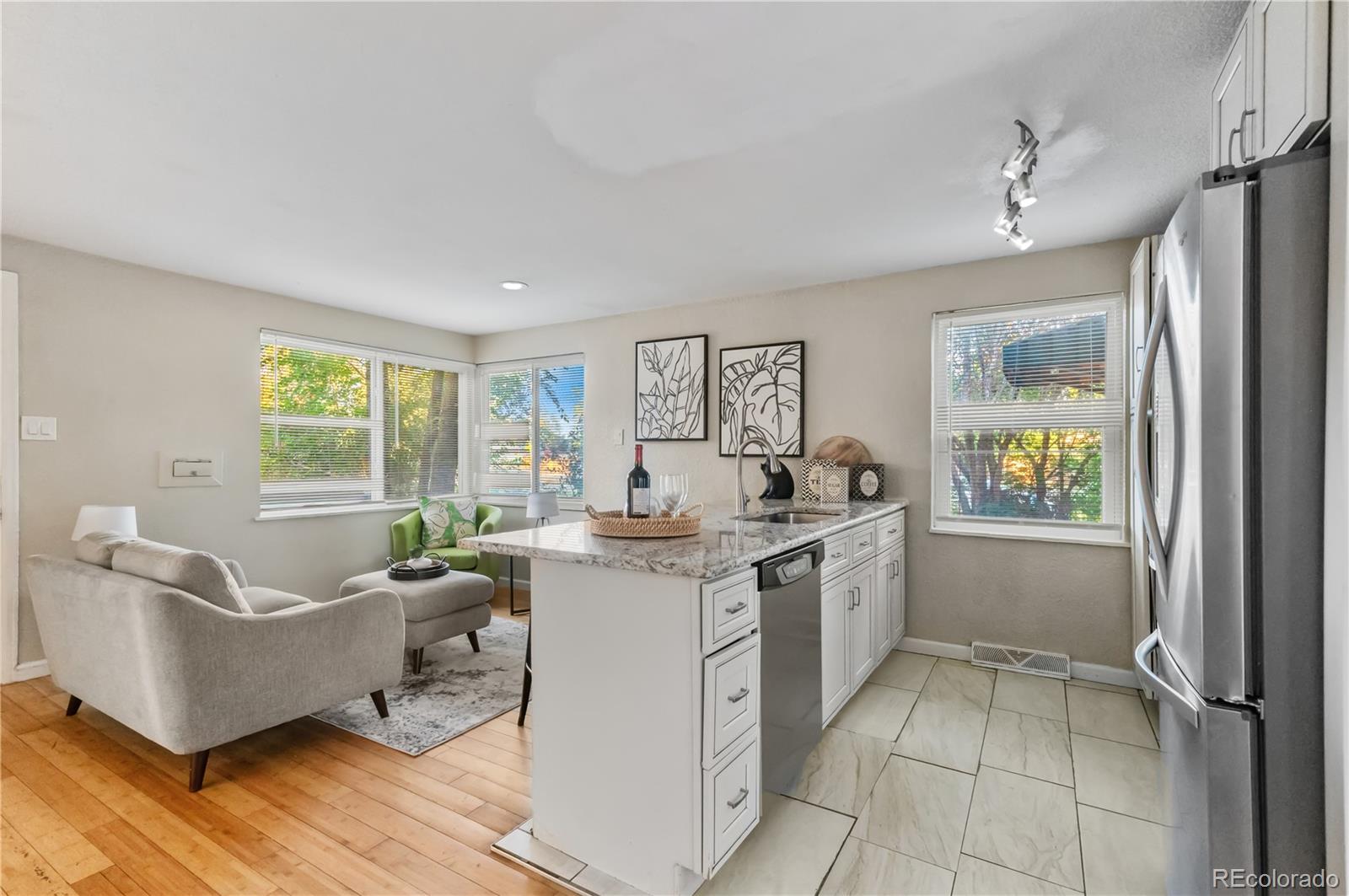 MLS Image #11 for 1569  wabash street,denver, Colorado