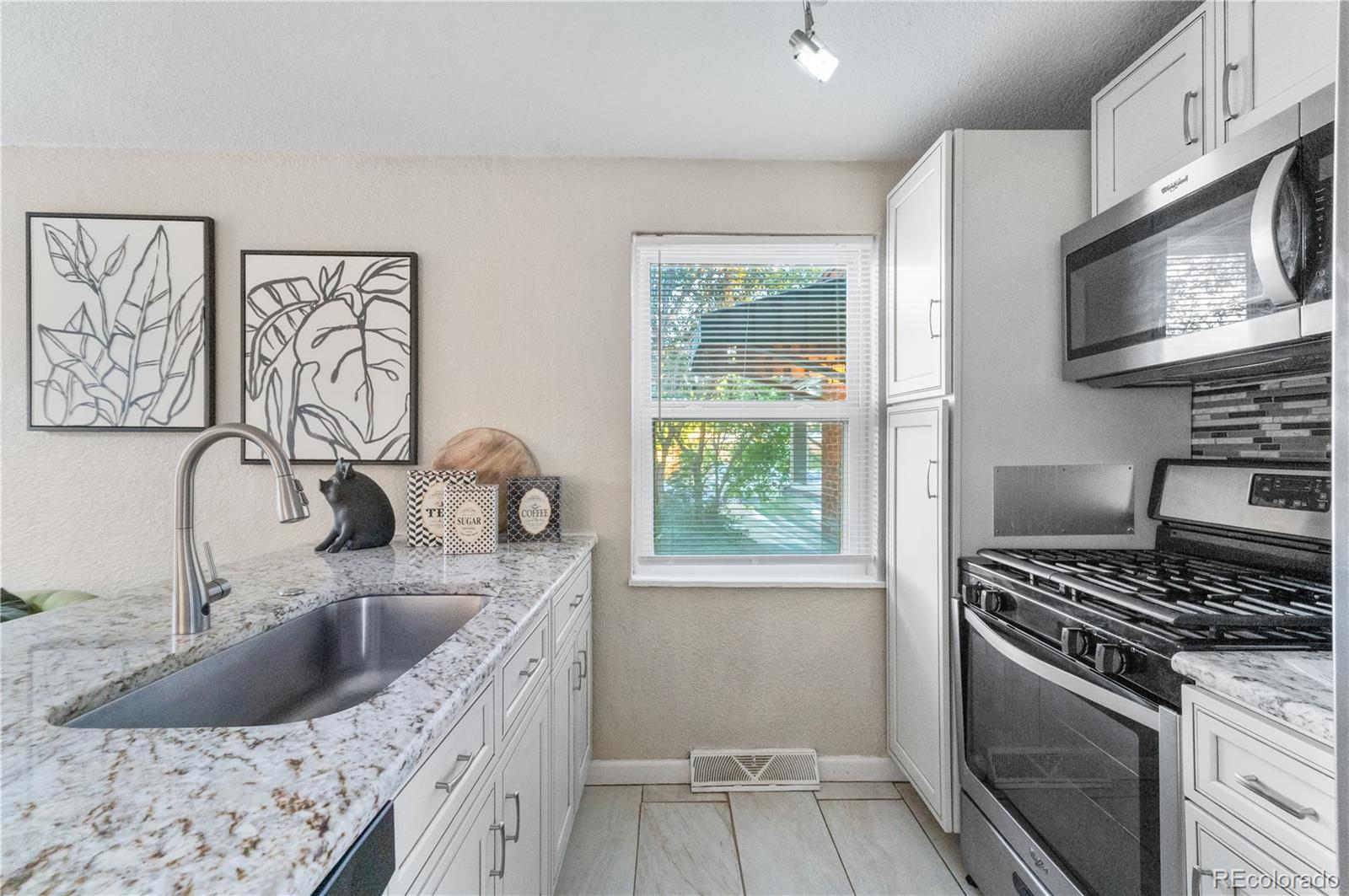 MLS Image #14 for 1569  wabash street,denver, Colorado