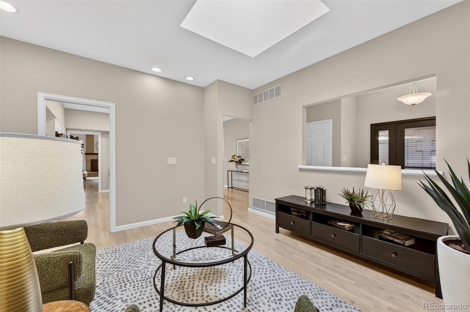 MLS Image #10 for 2800 s university boulevard,denver, Colorado