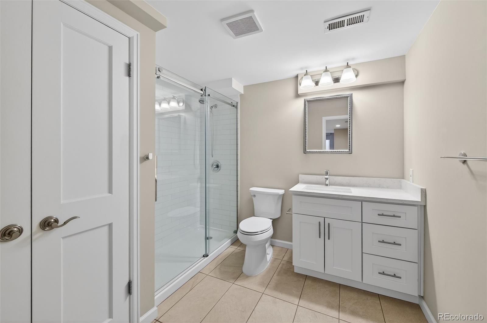 MLS Image #26 for 2800 s university boulevard,denver, Colorado