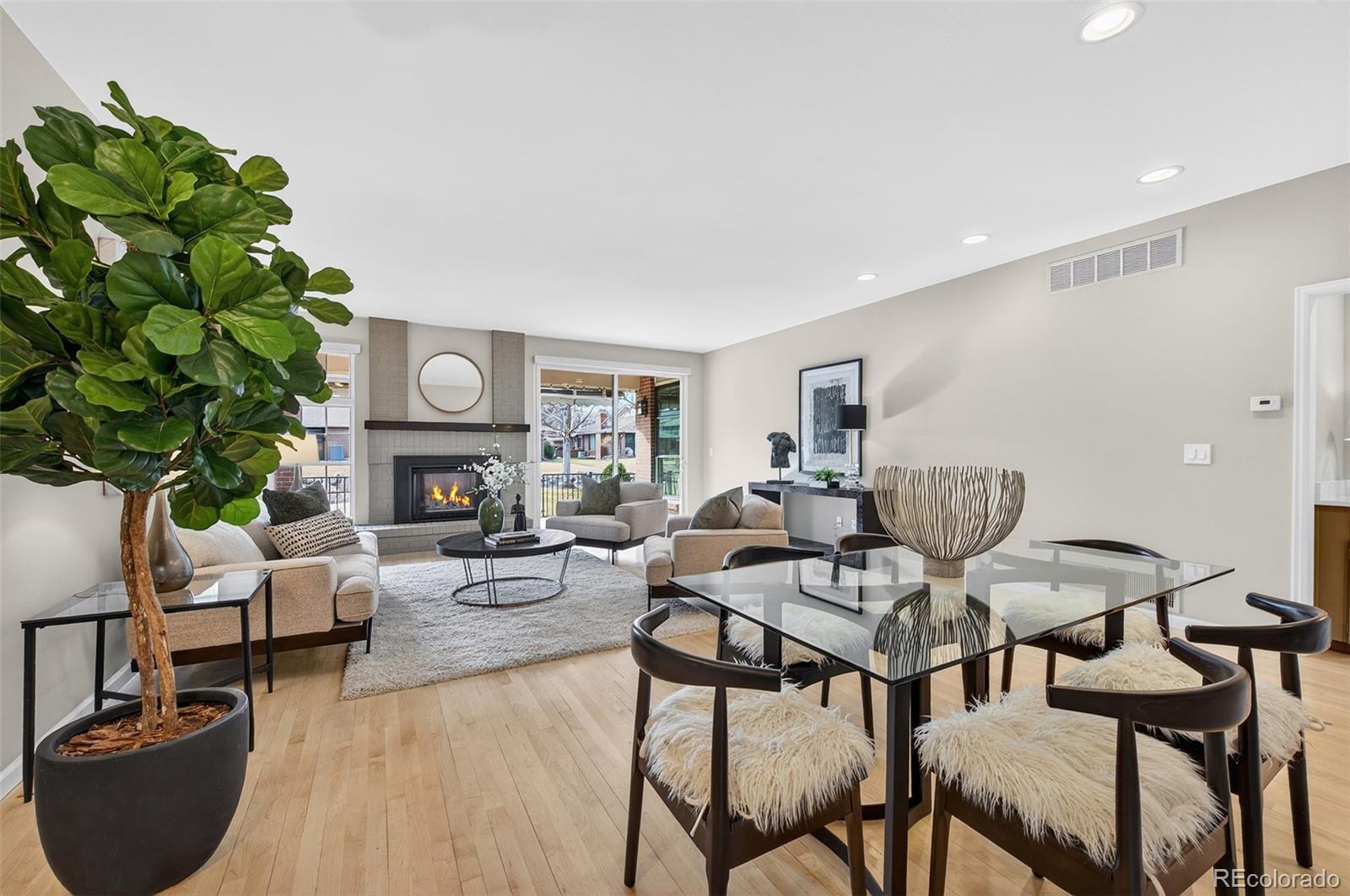 MLS Image #4 for 2800 s university boulevard,denver, Colorado
