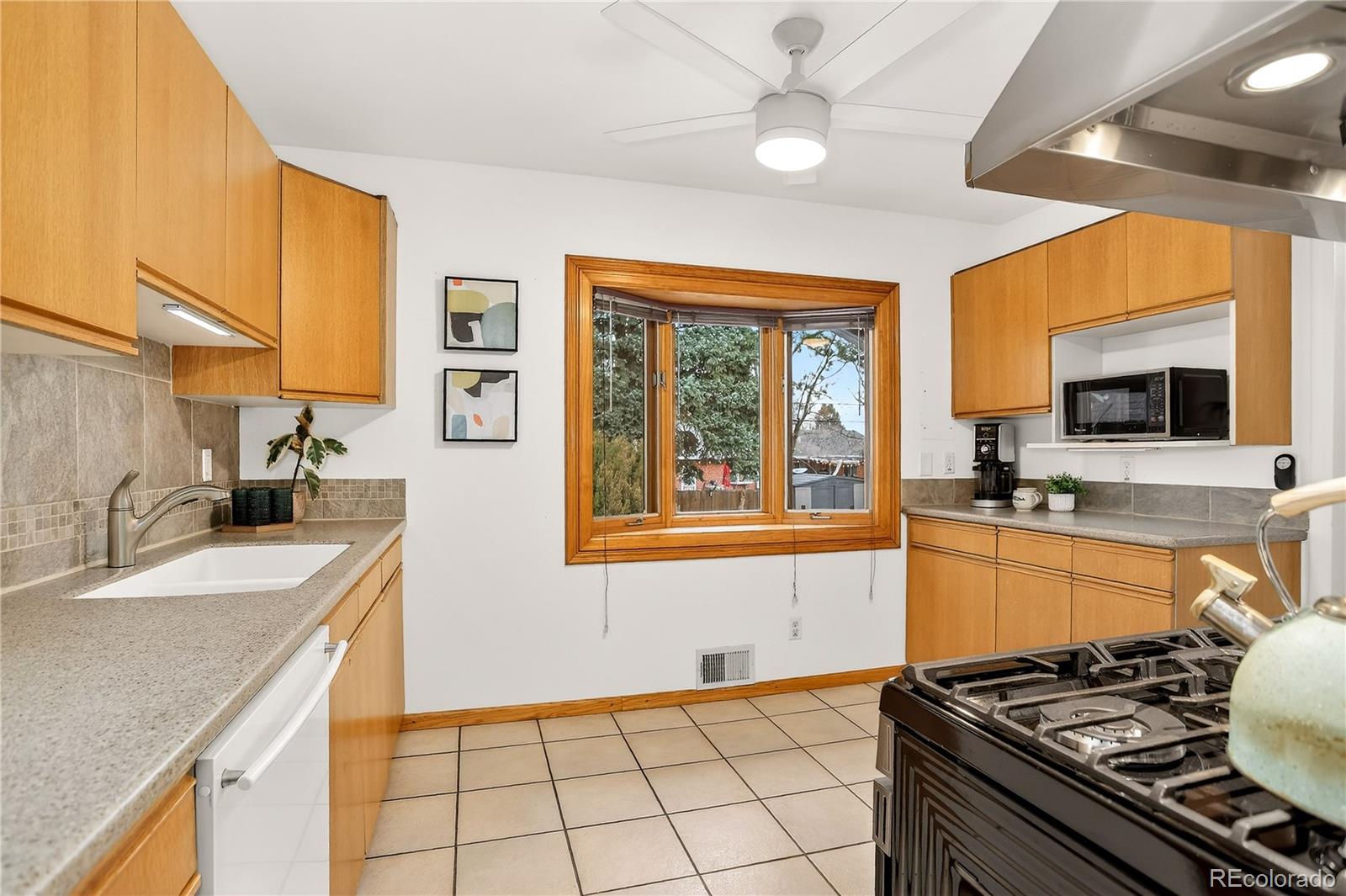 MLS Image #10 for 2862 s zenobia street,denver, Colorado