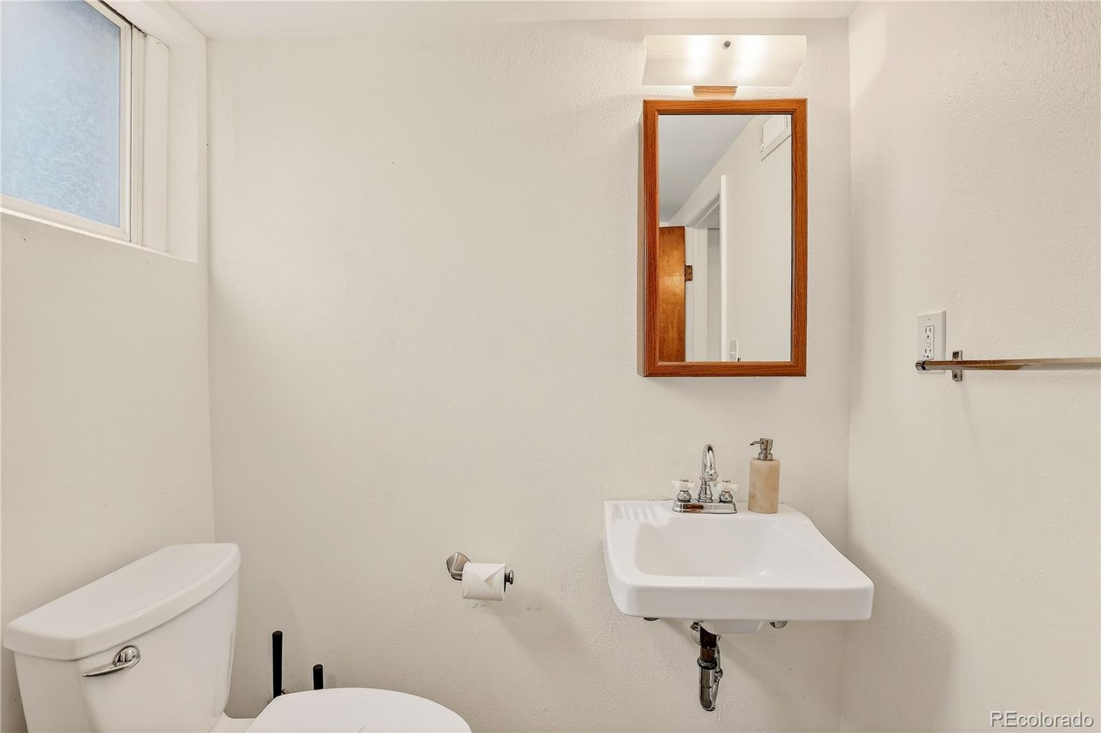 MLS Image #25 for 2862 s zenobia street,denver, Colorado