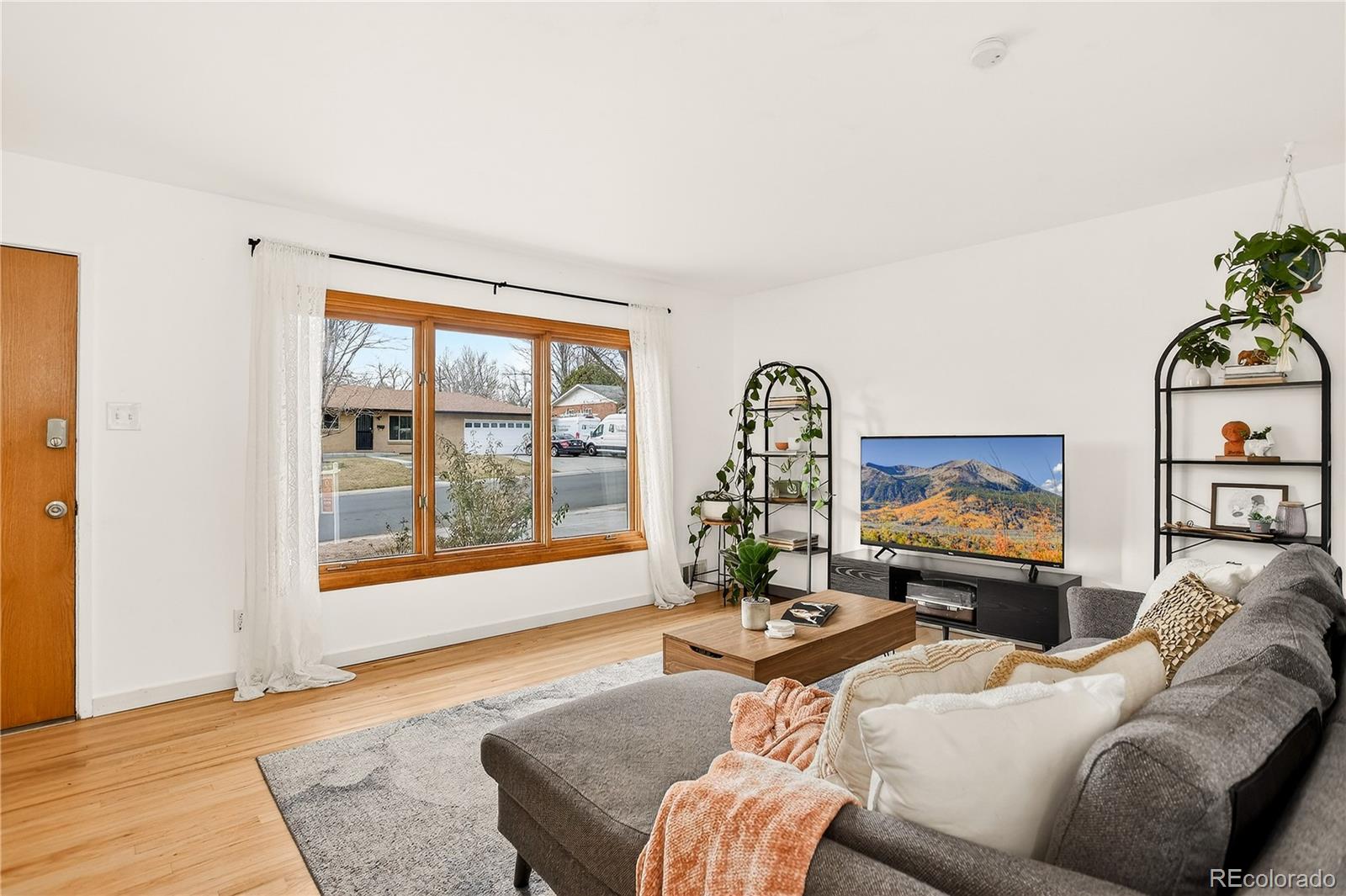 MLS Image #4 for 2862 s zenobia street,denver, Colorado