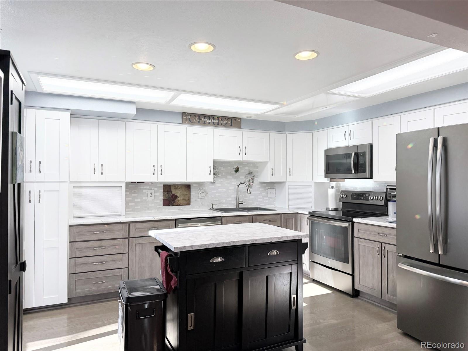 MLS Image #11 for 7584 w euclid drive,littleton, Colorado