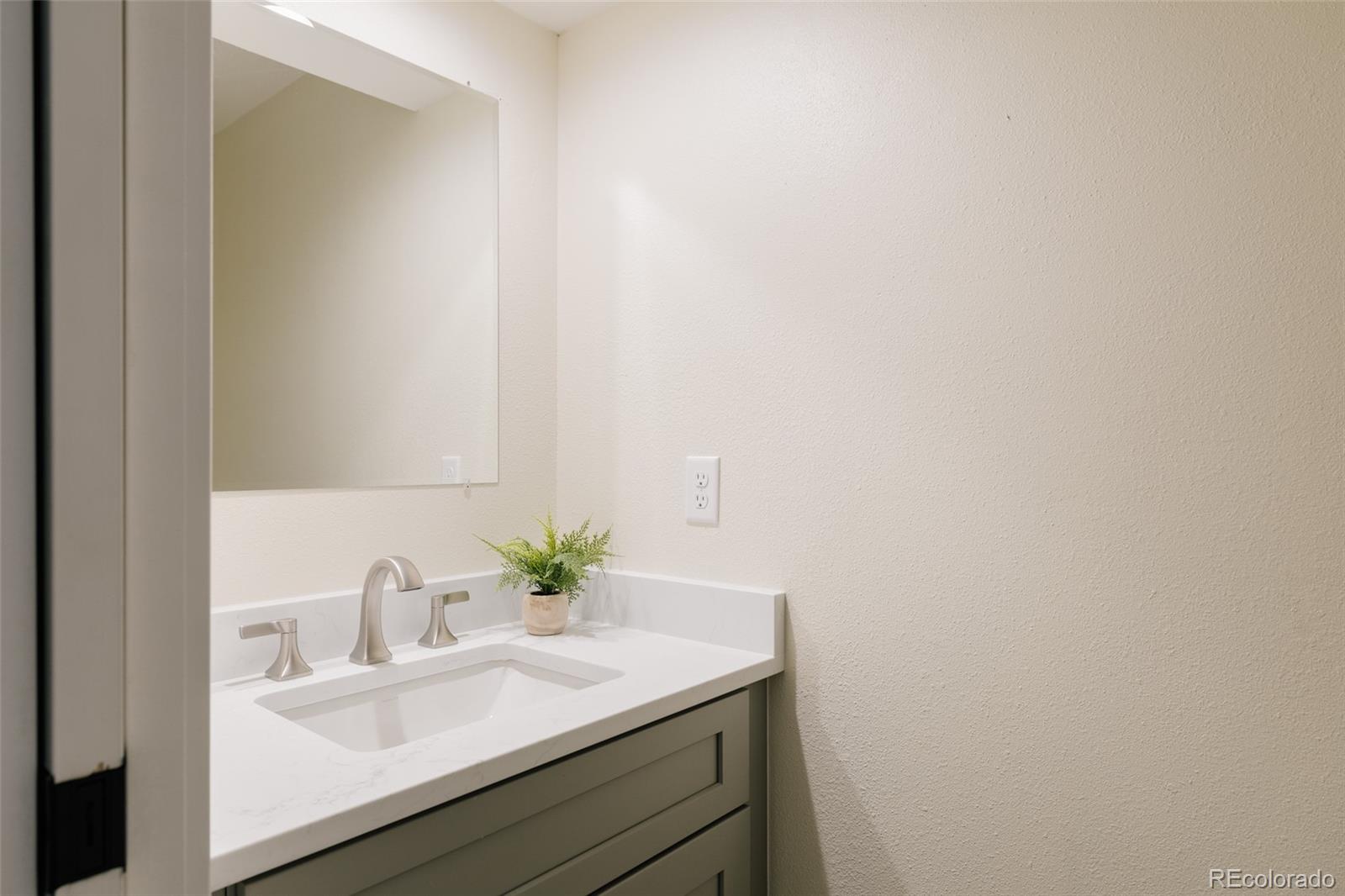 MLS Image #11 for 7580 s lost ranger peak ,littleton, Colorado