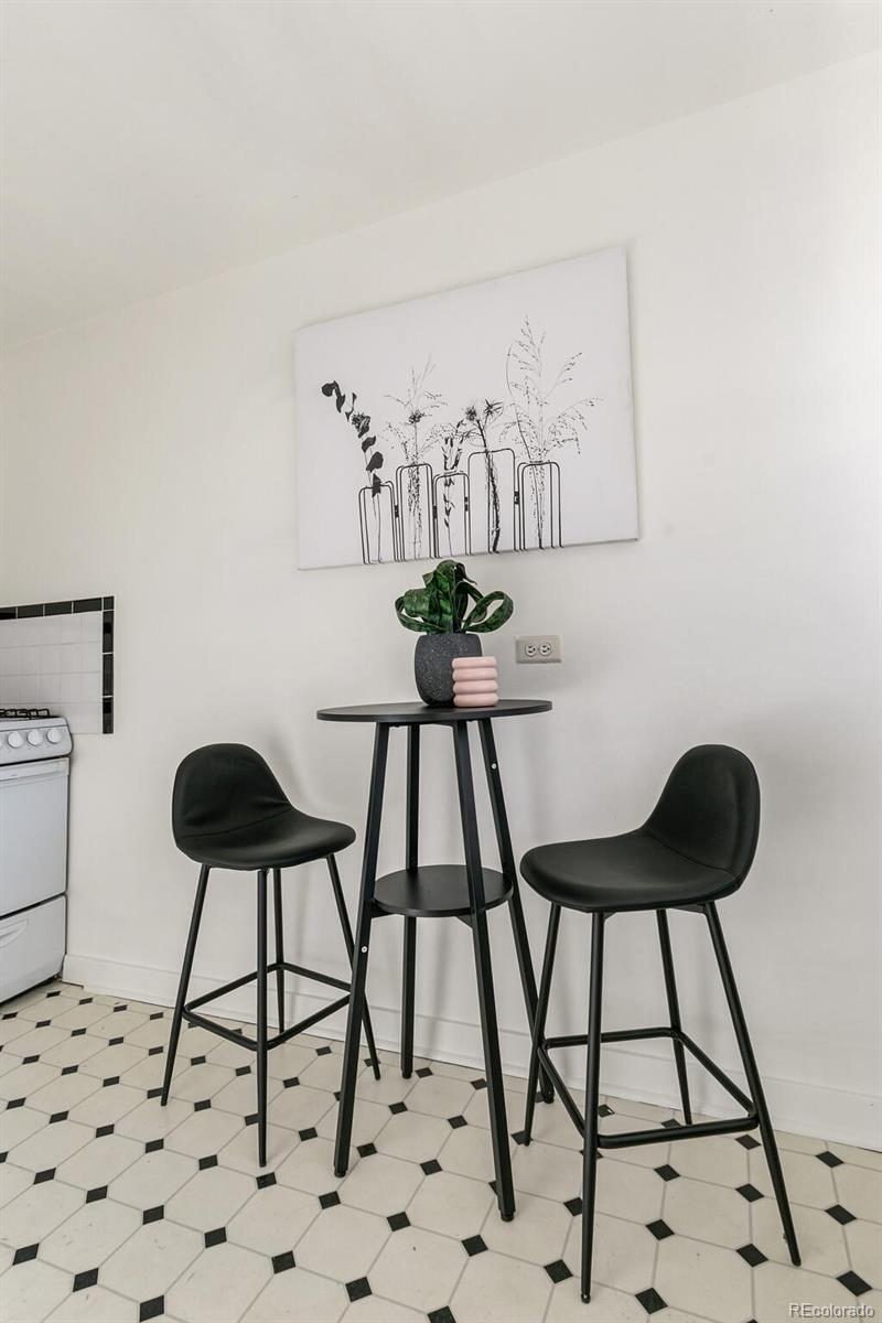 MLS Image #13 for 1605  saint paul street 10,denver, Colorado