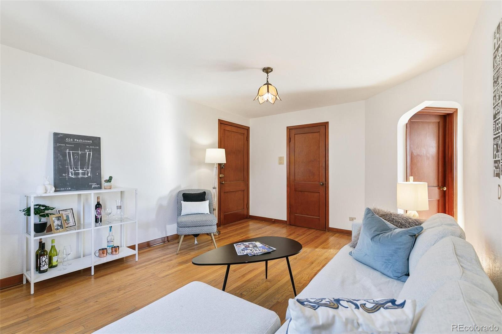 MLS Image #4 for 1605  saint paul street 10,denver, Colorado