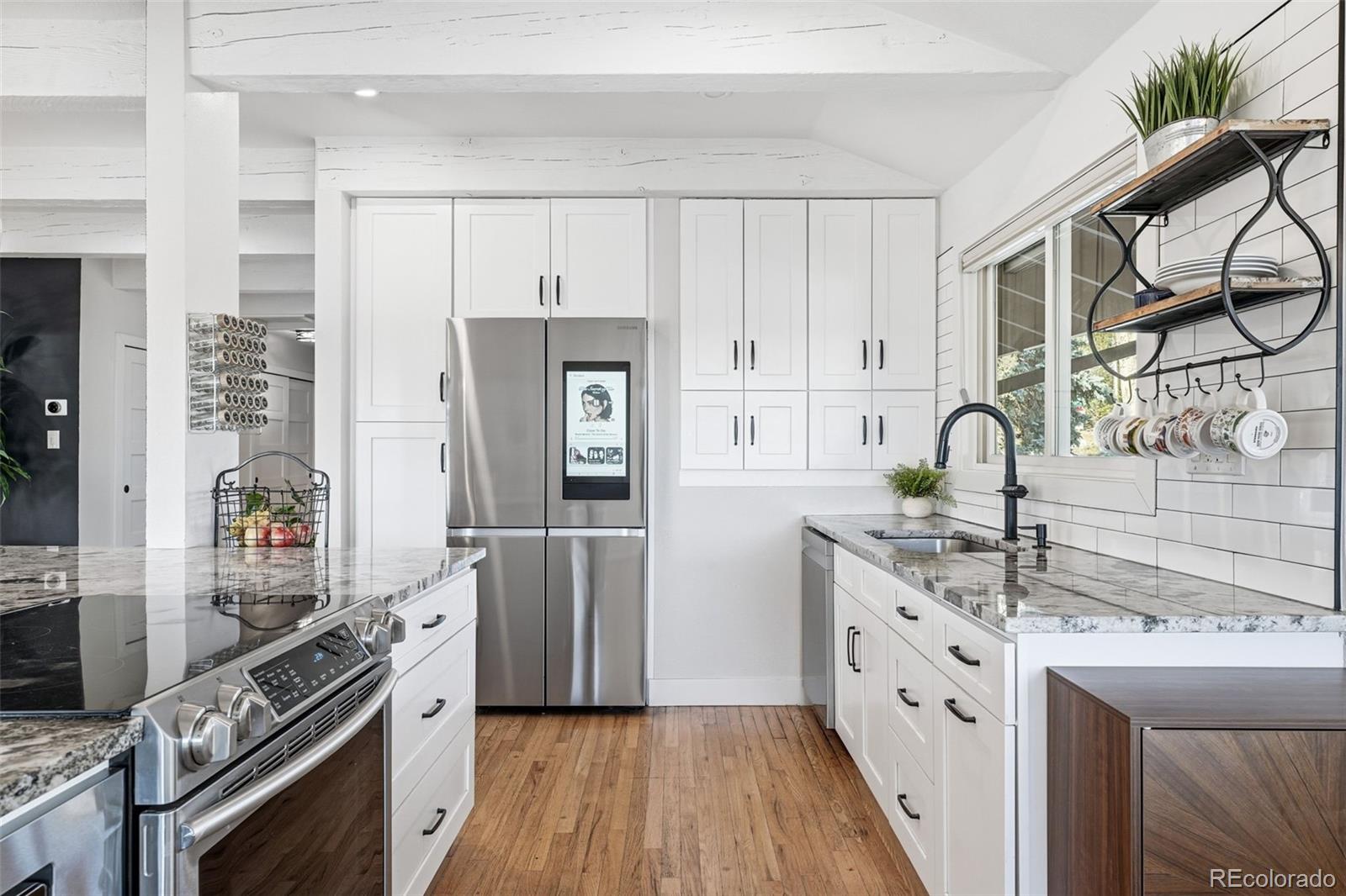 MLS Image #14 for 2711 s pierce street,denver, Colorado