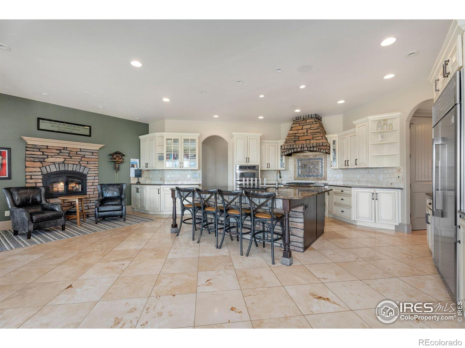 MLS Image #11 for 27132  coyote ridge lane,johnstown, Colorado