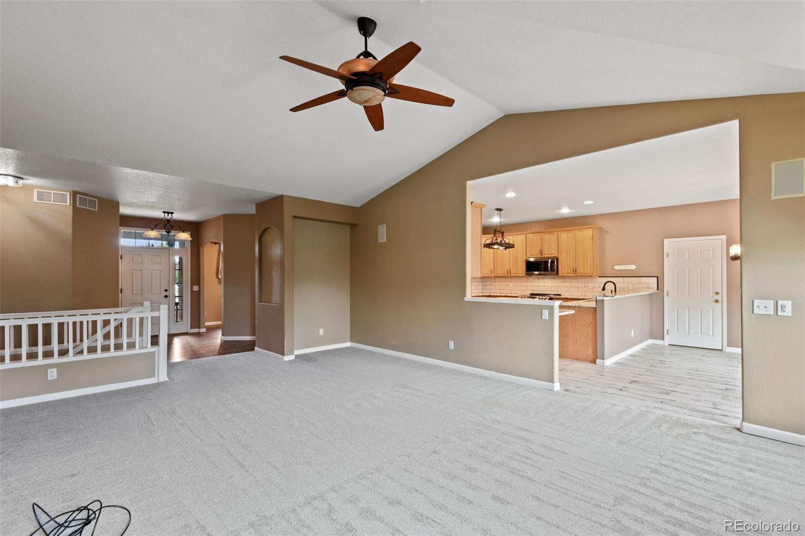 MLS Image #10 for 16735  shadow wood court,hudson, Colorado