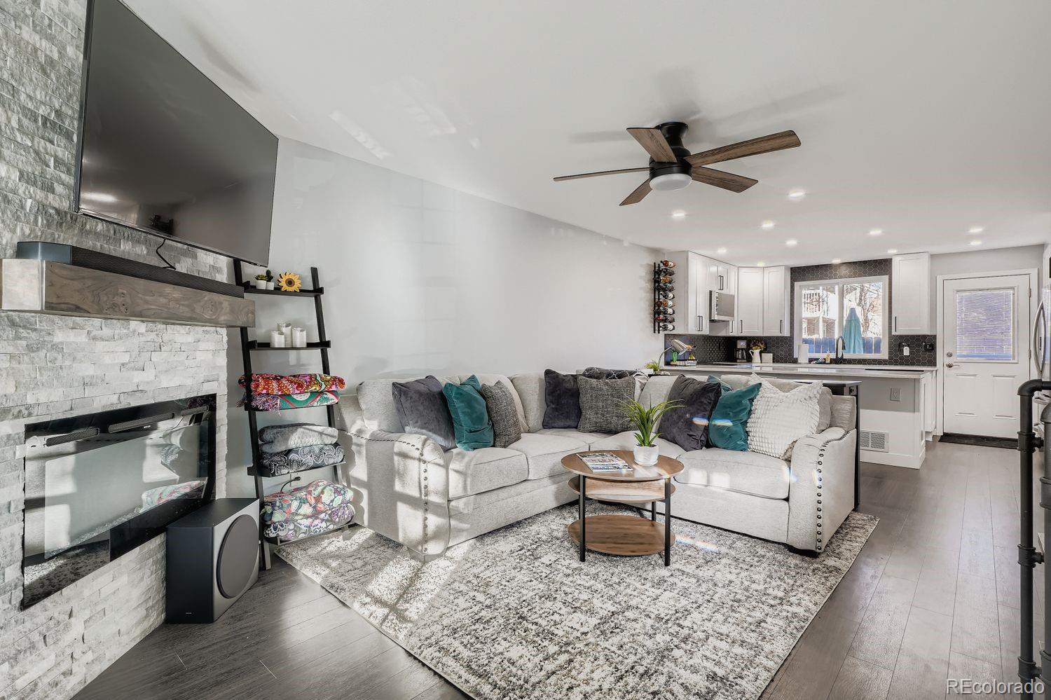 MLS Image #3 for 4694 s crystal way d111,aurora, Colorado