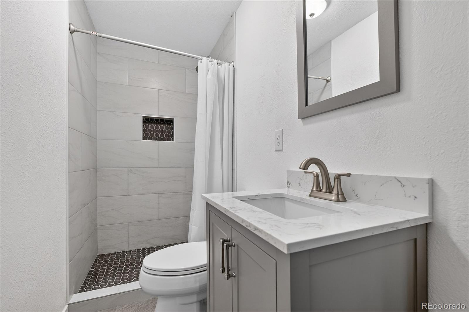 MLS Image #33 for 6080 s yampa street,aurora, Colorado