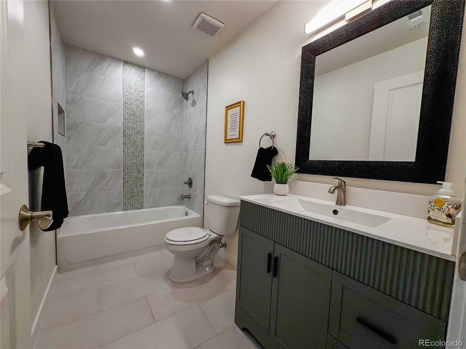 MLS Image #15 for 3950  lowell boulevard,denver, Colorado