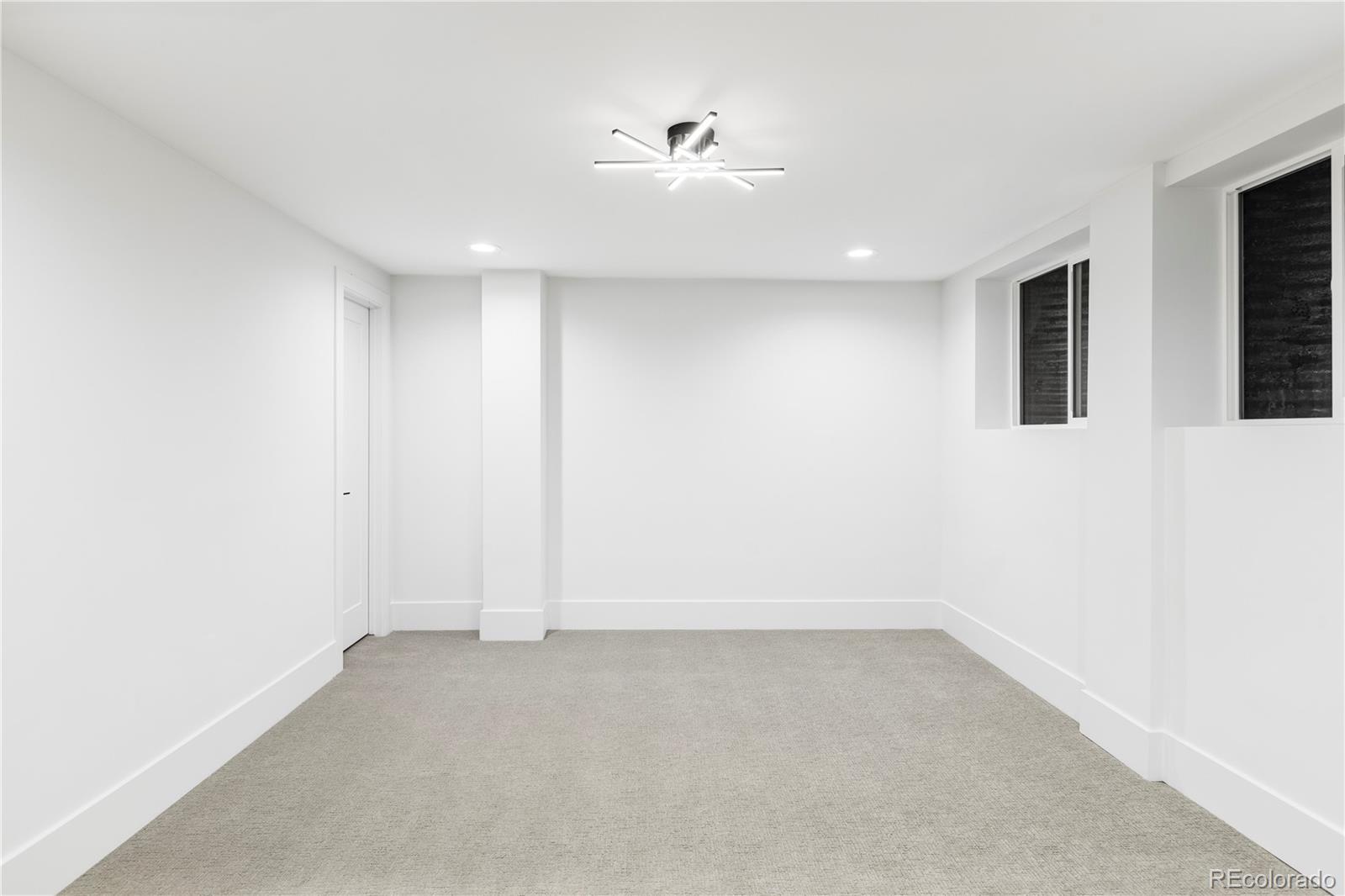 MLS Image #26 for 3930 s hillcrest drive,denver, Colorado