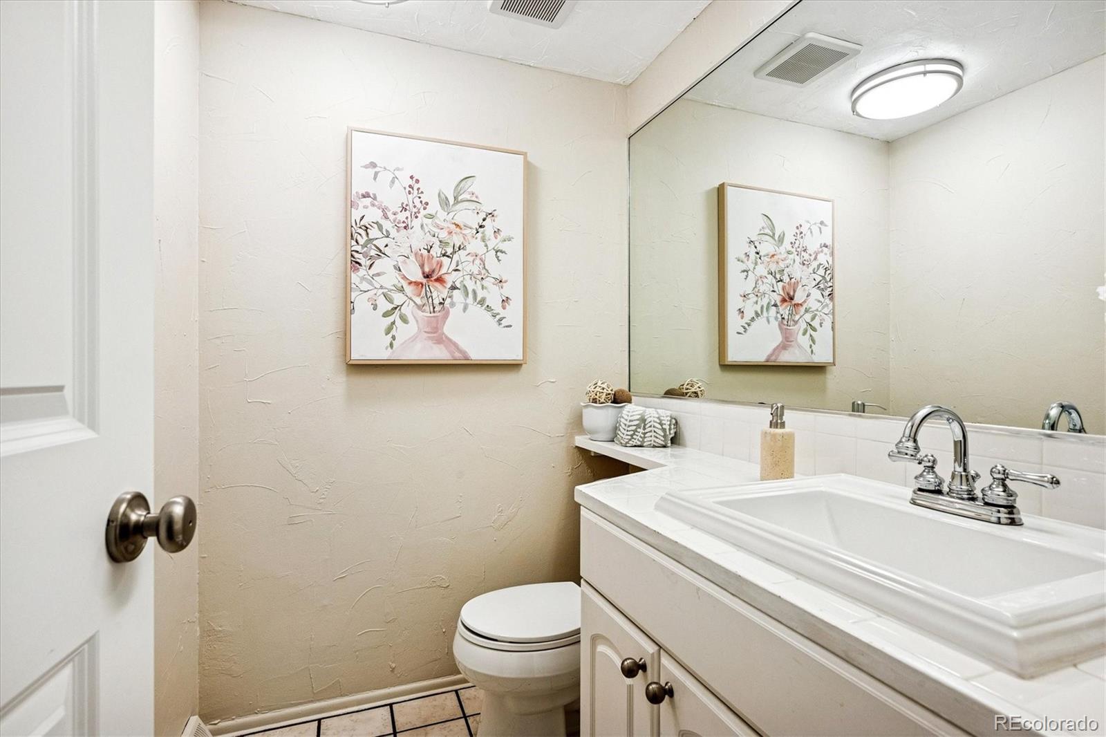 MLS Image #17 for 8365 e jamison circle,englewood, Colorado