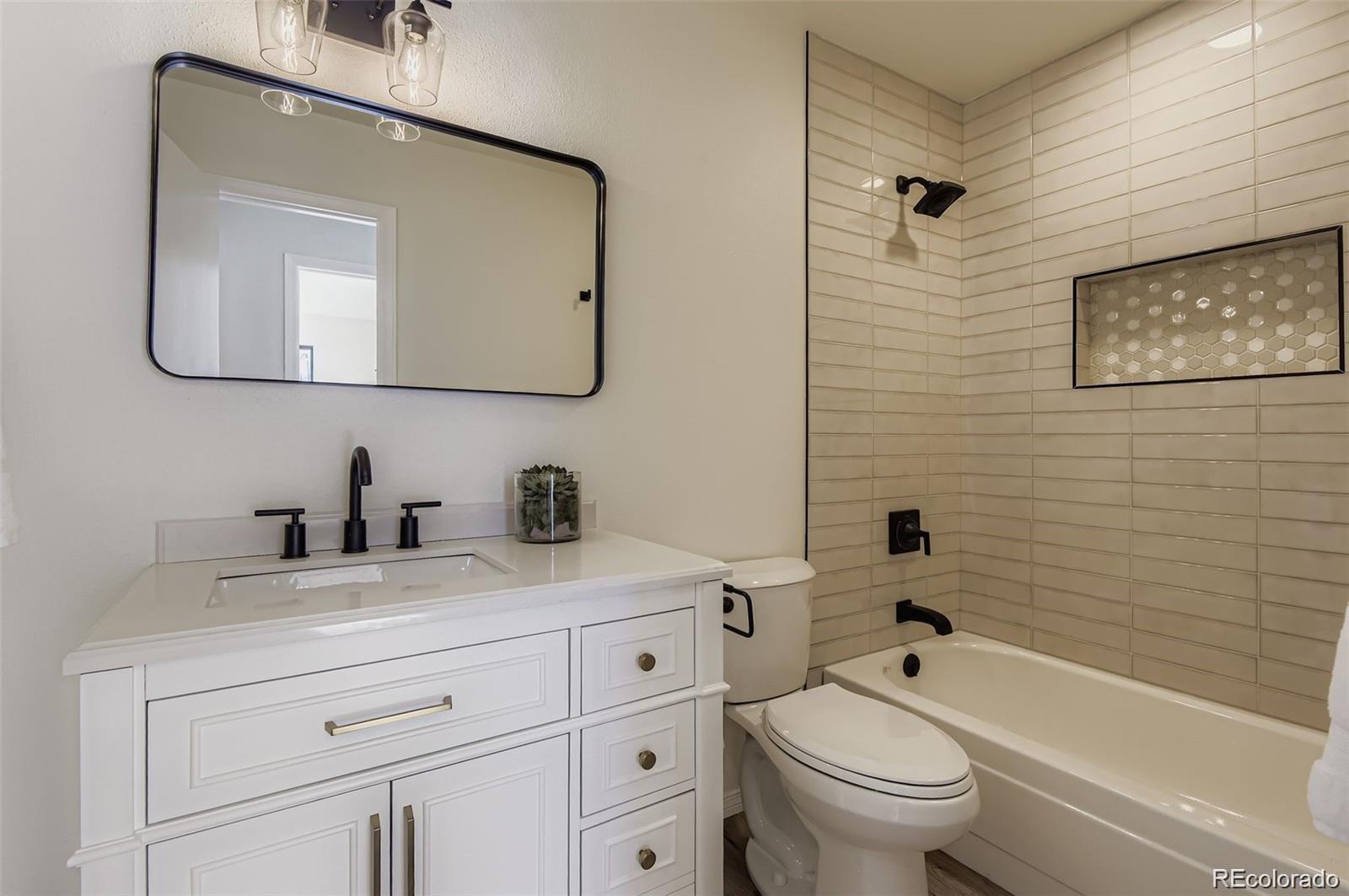 MLS Image #19 for 6096 s monaco way,centennial, Colorado