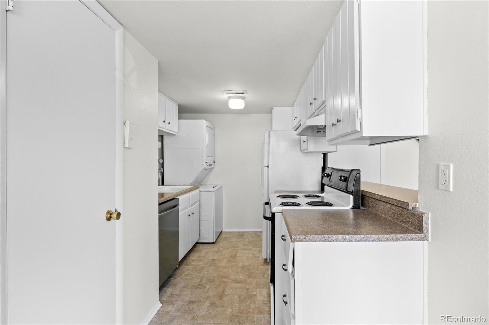 MLS Image #12 for 3354 s flower street,lakewood, Colorado