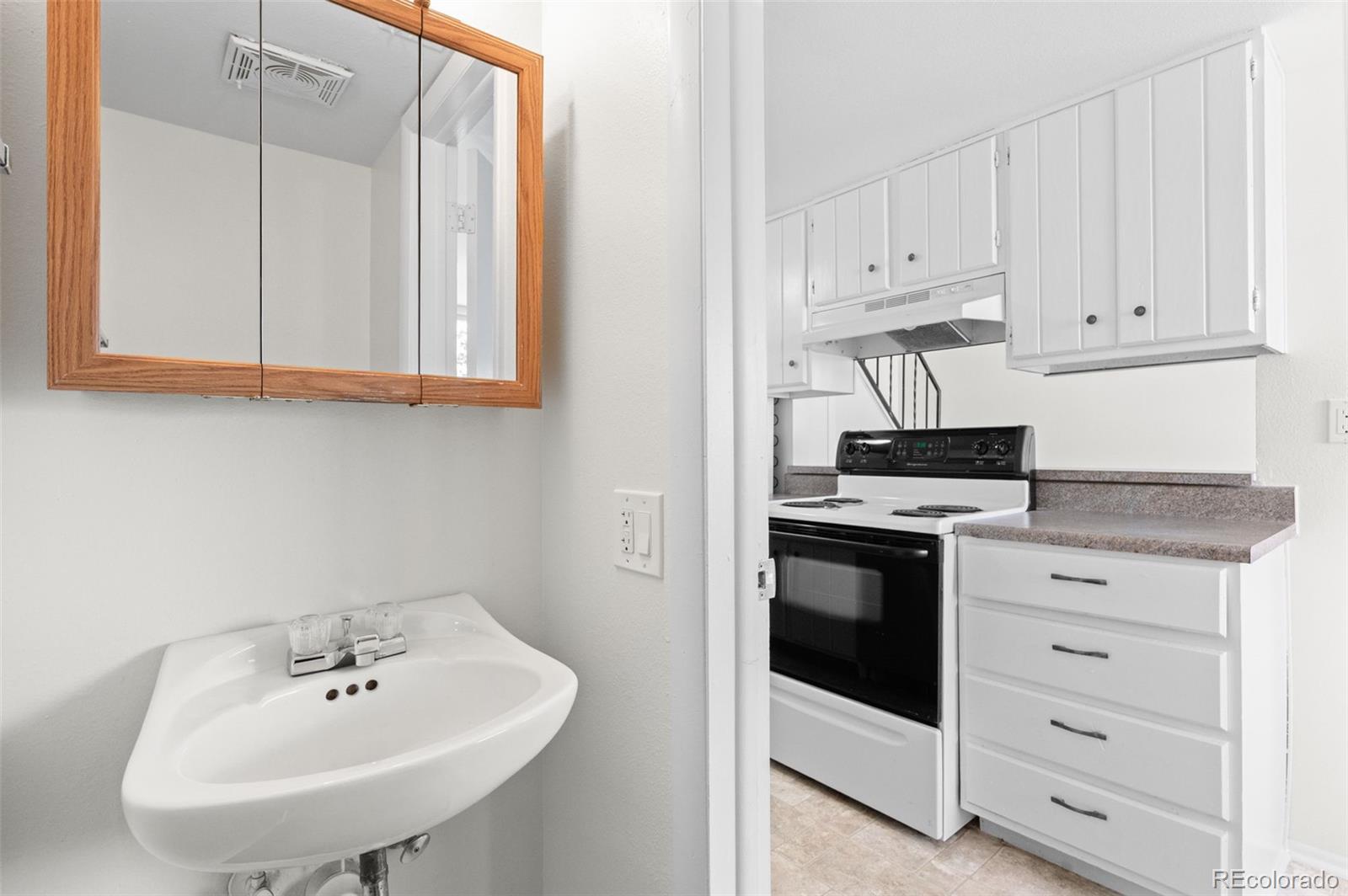 MLS Image #19 for 3354 s flower street,lakewood, Colorado