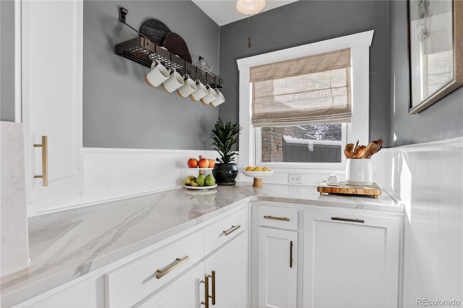 MLS Image #12 for 2077 s corona street,denver, Colorado