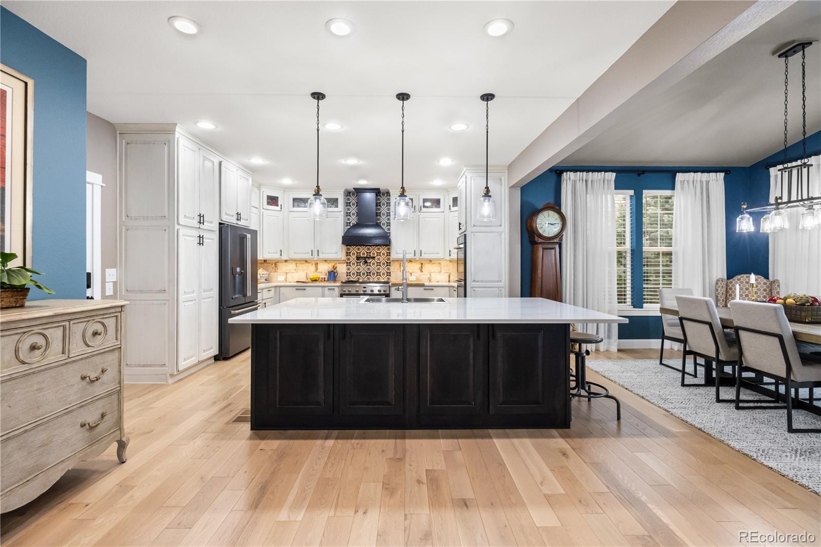 MLS Image #11 for 4545 s monaco street,denver, Colorado