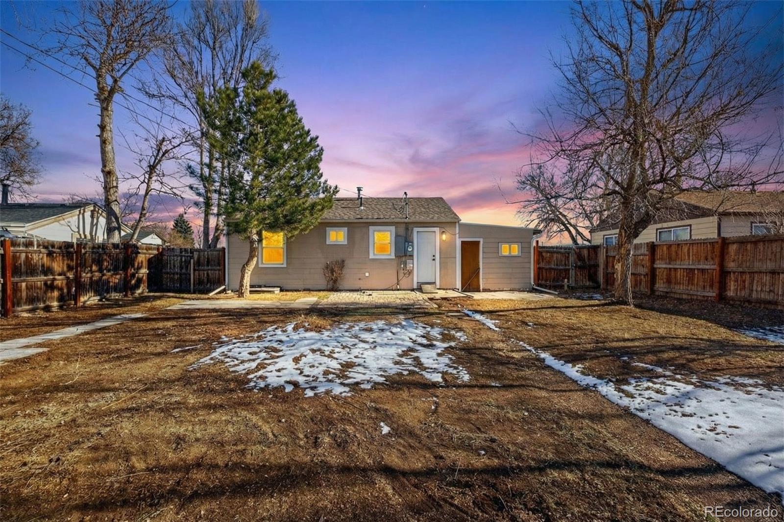 MLS Image #13 for 2621 s federal boulevard,denver, Colorado