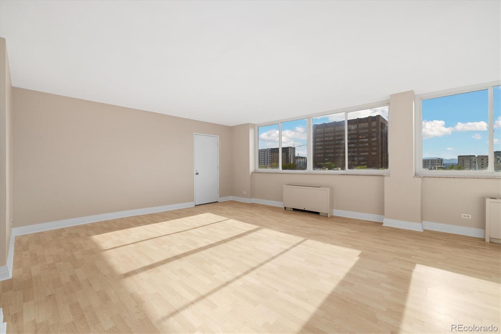 MLS Image #9 for 1196 n grant street 501,denver, Colorado