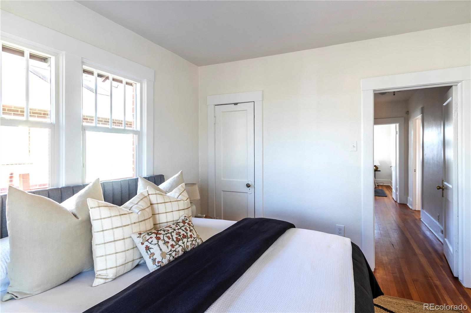 MLS Image #14 for 3200 n vine street,denver, Colorado
