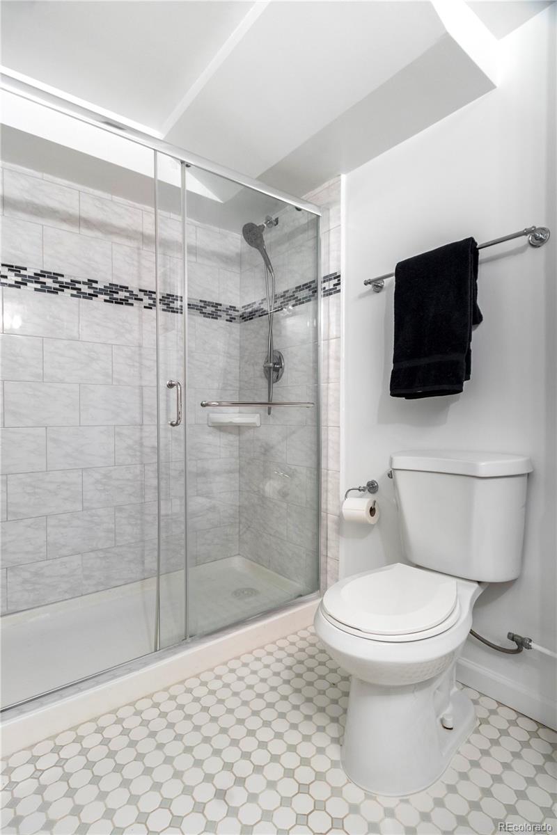 MLS Image #22 for 3200 n vine street,denver, Colorado