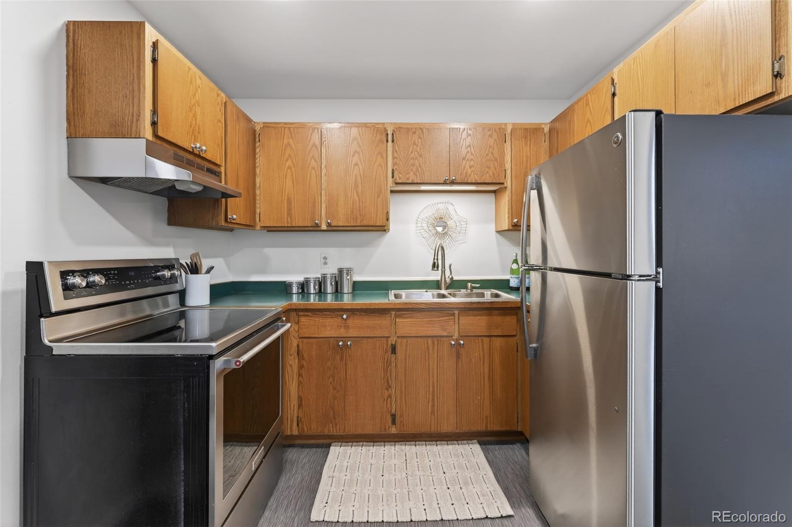 MLS Image #11 for 551  cherokee street,denver, Colorado
