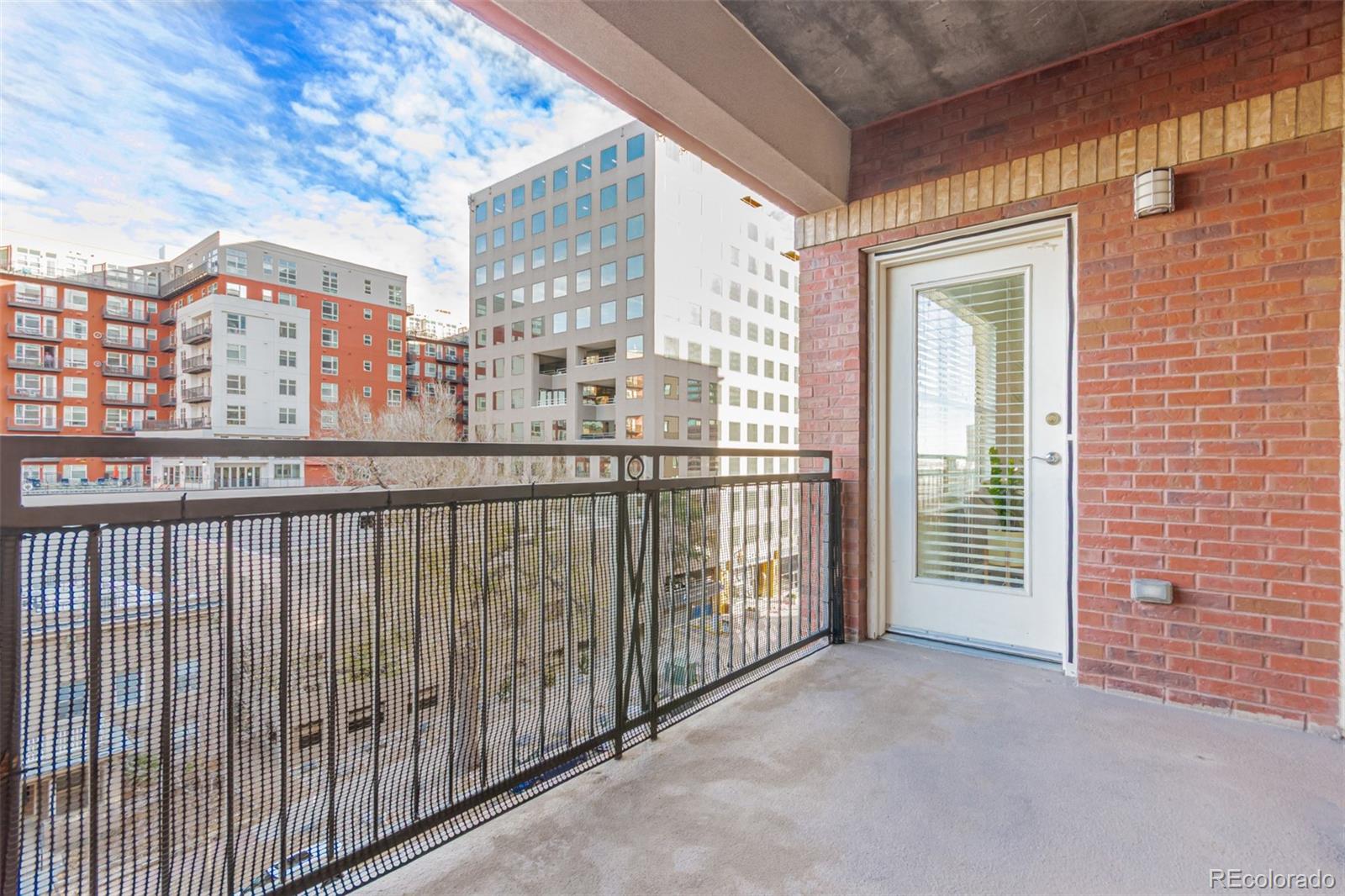 MLS Image #23 for 1975 n grant street 627,denver, Colorado