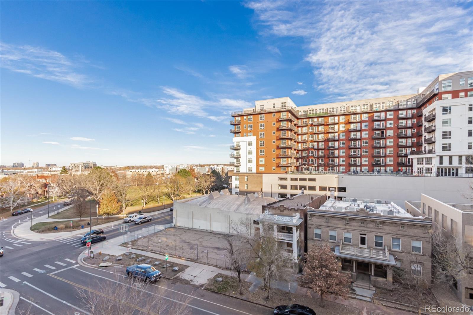 MLS Image #37 for 1975 n grant street 627,denver, Colorado
