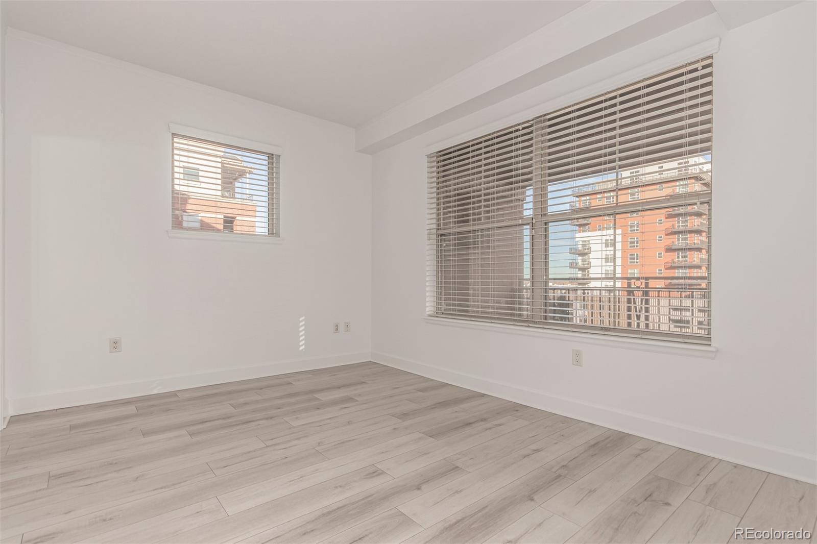 MLS Image #39 for 1975 n grant street 627,denver, Colorado